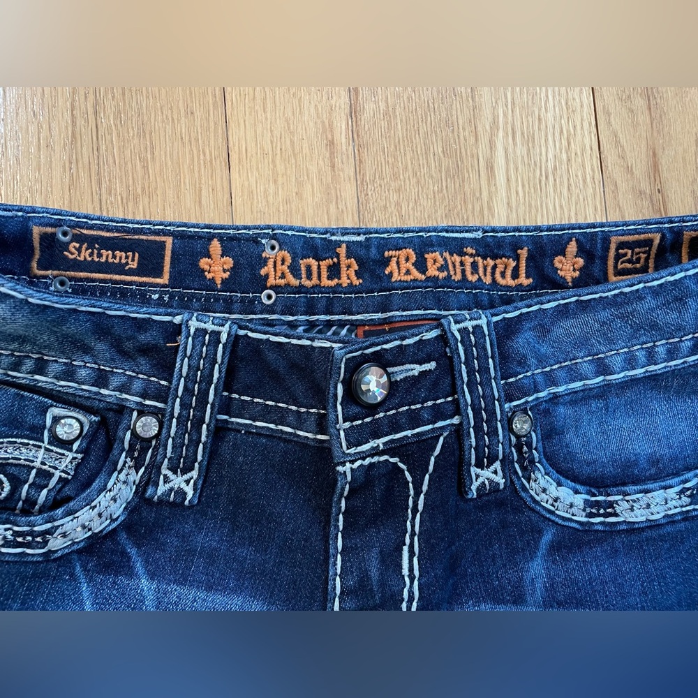 Women’s Rock Revival Luxor S200 Med Wash Skinny Jeans Crystal Embellishments 25 - Picture 7 of 14